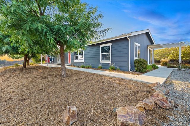 39010 E Benton Road, Temecula, CA 92592