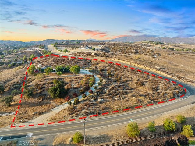 39010 E Benton Road, Temecula, CA 92592