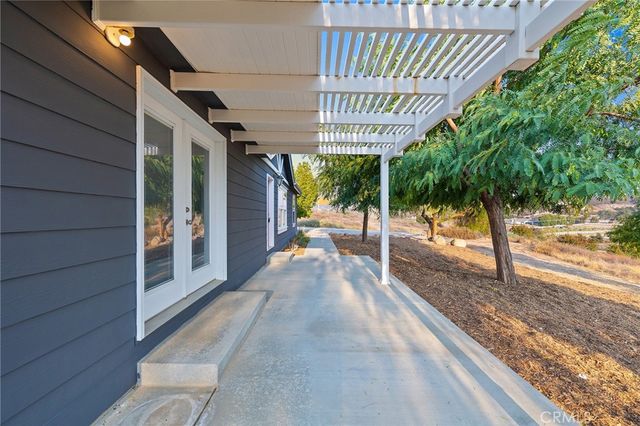 39010 E Benton Road, Temecula, CA 92592