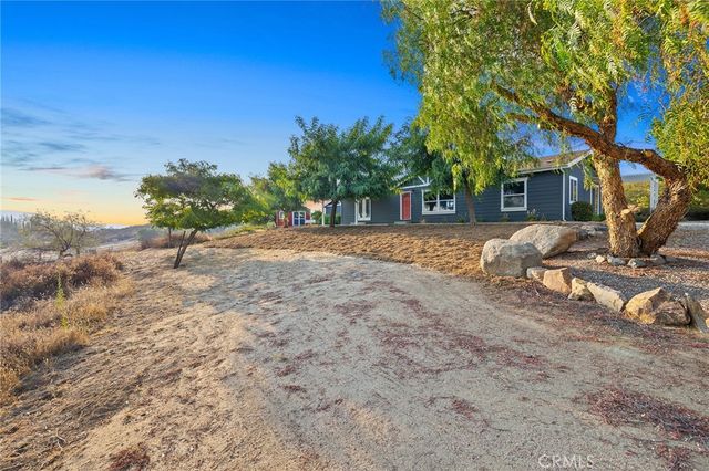 39010 E Benton Road, Temecula, CA 92592