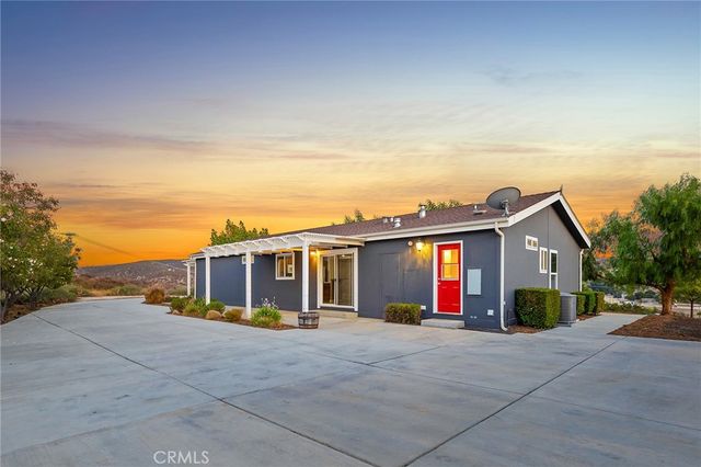 39010 E Benton Road, Temecula, CA 92592