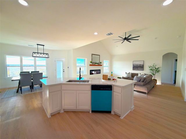 590 Anderson Ranch Road, Waxahachie, TX 75165