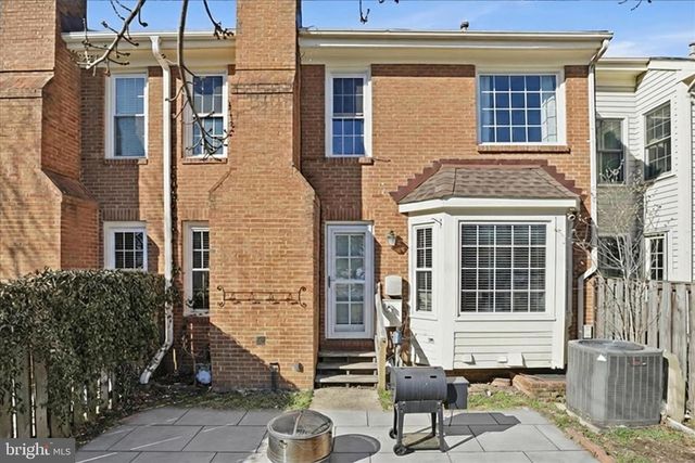 1787 DUFFIELD LN, Alexandria, VA 22307