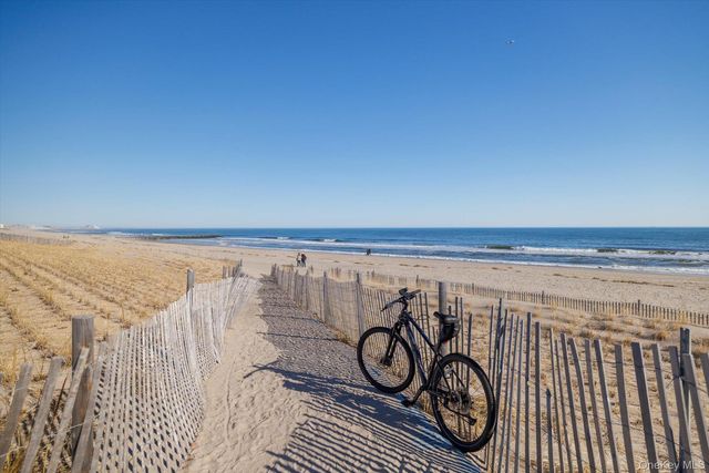 518 Beach 139th Street B6, Belle Harbor, NY 11694