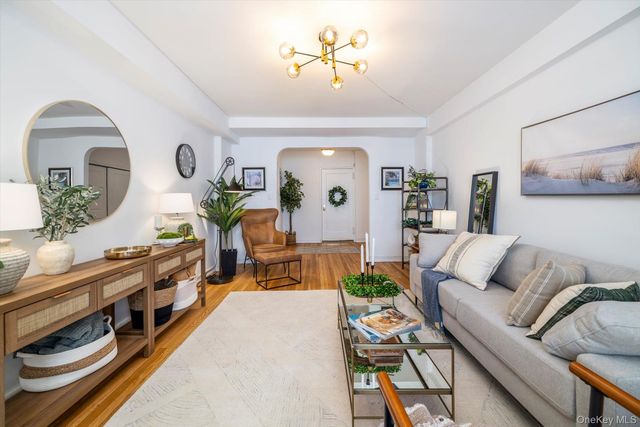 518 Beach 139th Street B6, Belle Harbor, NY 11694