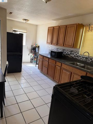 344 Blain Ave, Stockton, CA 95204