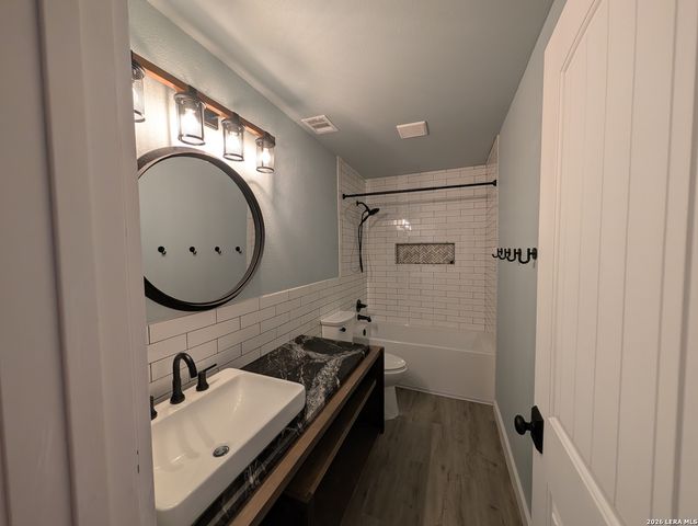 8911 Timber Run, San Antonio, TX 78250