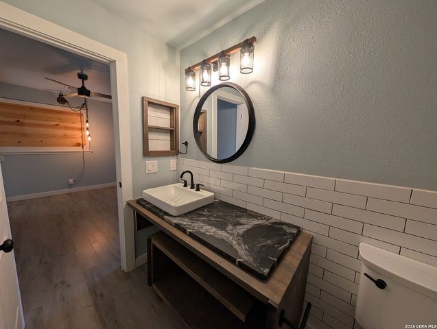 8911 Timber Run, San Antonio, TX 78250