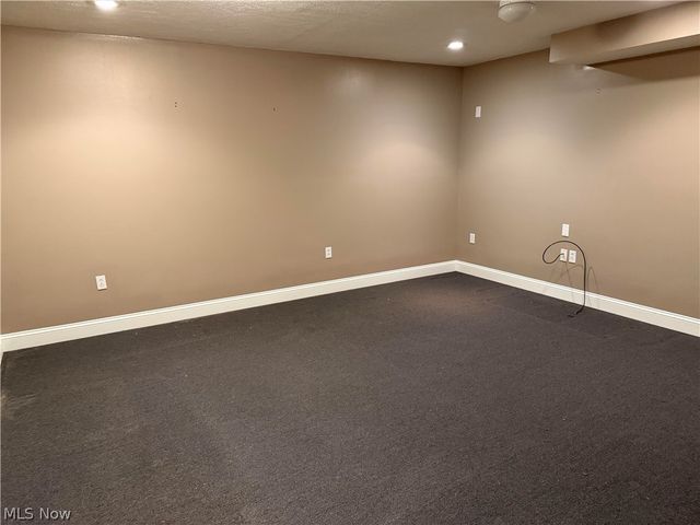 1283 Windward Lane, Kent, OH 44240