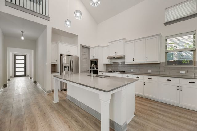 4325 Smokey Quartz Lane, Arlington, TX 76005