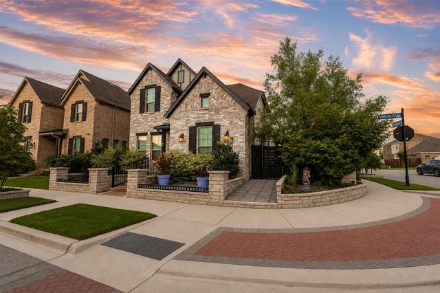 4325 Smokey Quartz Lane, Arlington, TX 76005