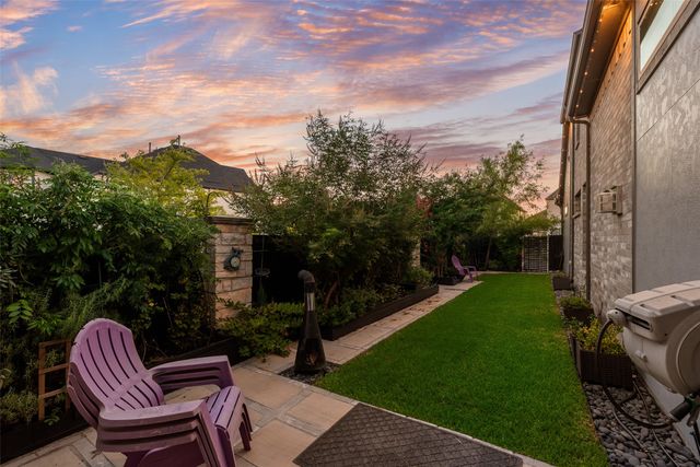 4325 Smokey Quartz Lane, Arlington, TX 76005