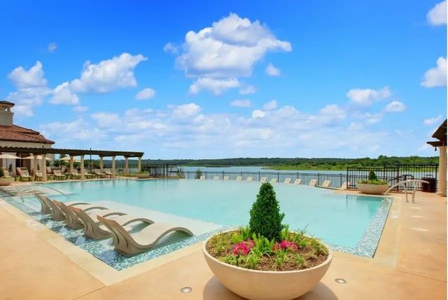 4325 Smokey Quartz Lane, Arlington, TX 76005