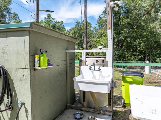 11160 NW 5TH AVENUE, Branford, FL 32008