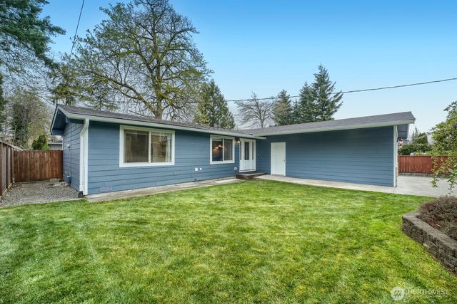21650 SE 267th Street, Maple Valley, WA 98038