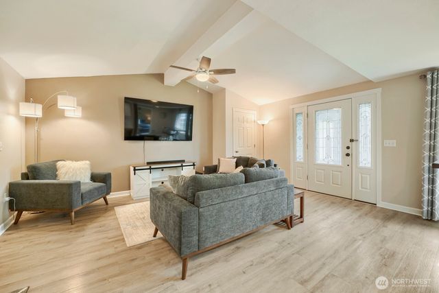 21650 SE 267th Street, Maple Valley, WA 98038