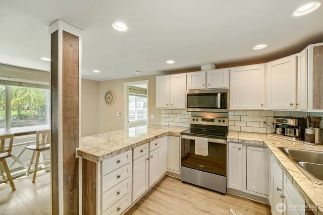 21650 SE 267th Street, Maple Valley, WA 98038