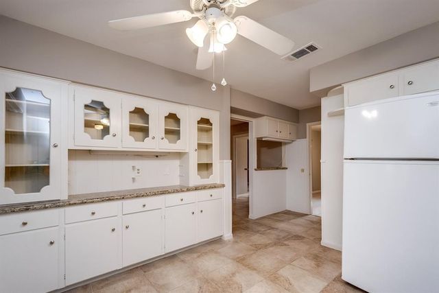 810 Borden Street, Sugar Land, TX 77478