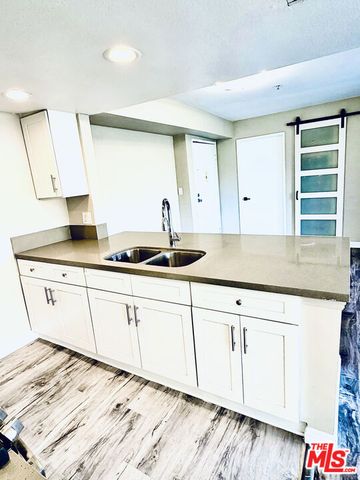 1052 S Mariposa Avenue 403, Los Angeles, CA 90006