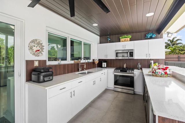 1821 Carissa Road, Lake Clarke Shores, FL 33406