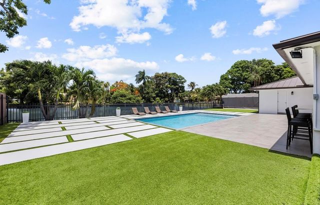 1821 Carissa Road, Lake Clarke Shores, FL 33406