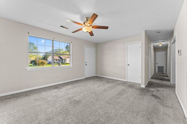 140 New Gritton Ave, Oak Grove, KY 42262