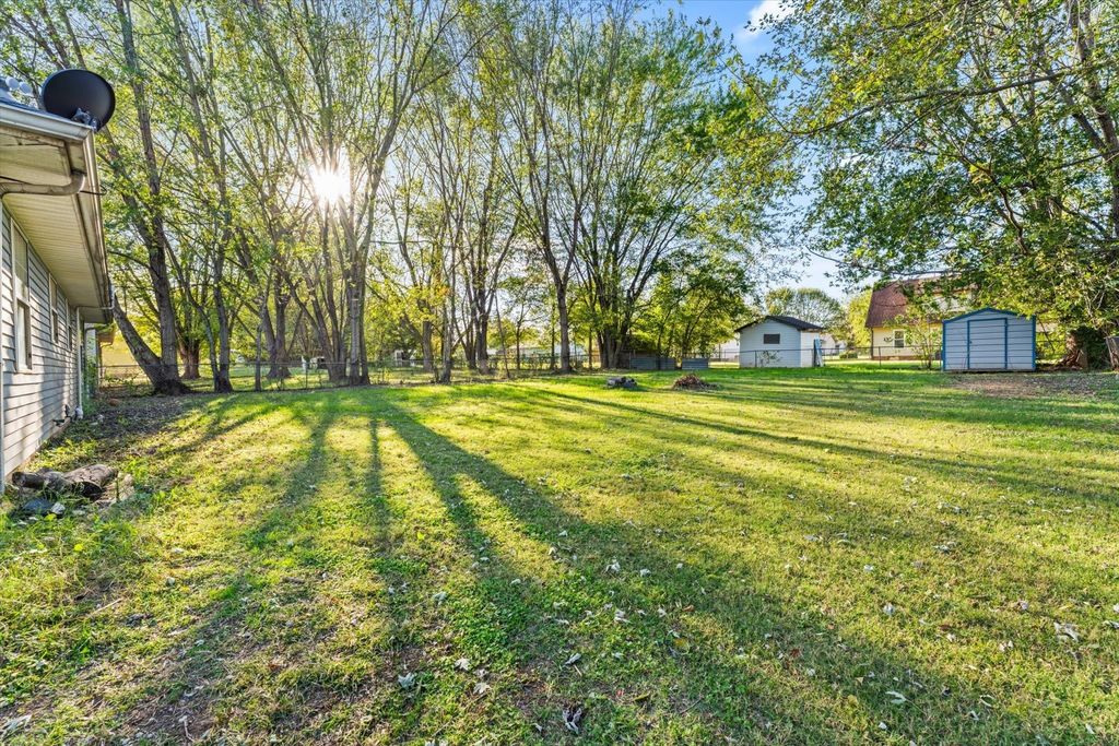 140 New Gritton Ave, Oak Grove, KY 42262