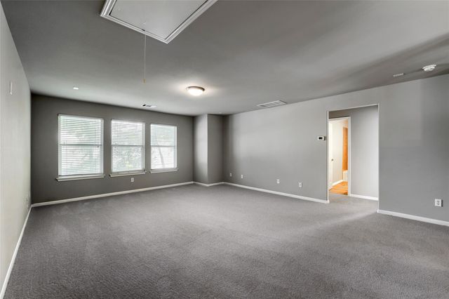 391 Middle CRK, Buda, TX 78610