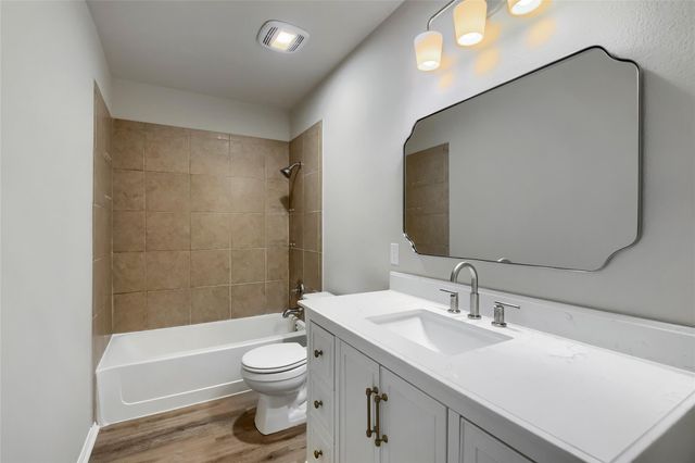 391 Middle CRK, Buda, TX 78610