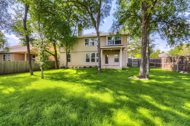 391 Middle CRK, Buda, TX 78610