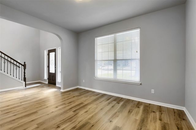391 Middle CRK, Buda, TX 78610