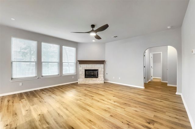 391 Middle CRK, Buda, TX 78610