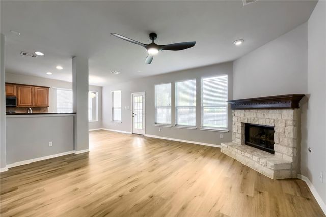 391 Middle CRK, Buda, TX 78610