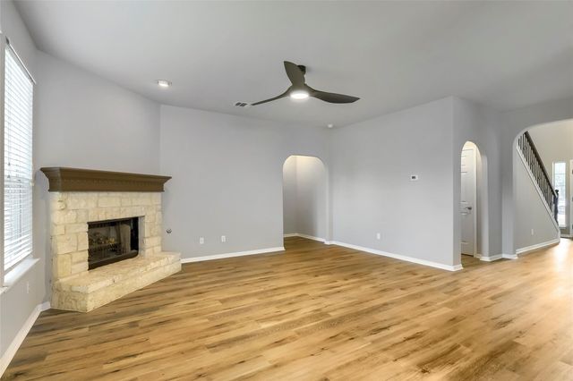 391 Middle CRK, Buda, TX 78610