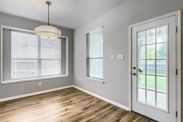 391 Middle CRK, Buda, TX 78610
