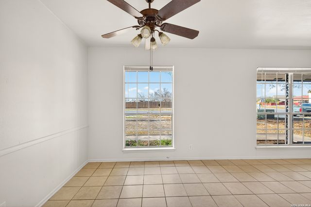 5958 Midcrown, San Antonio, TX 78218