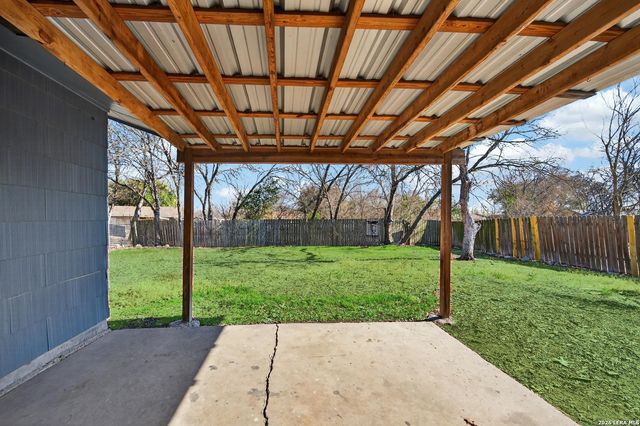 5958 Midcrown, San Antonio, TX 78218