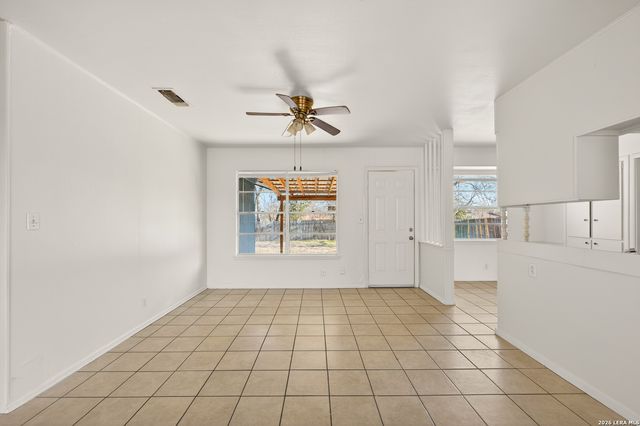 5958 Midcrown, San Antonio, TX 78218