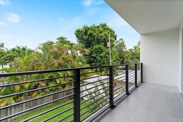 1133 NE 12th Avenue, Fort Lauderdale, FL 33304