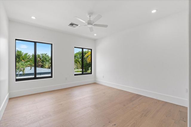 1133 NE 12th Avenue, Fort Lauderdale, FL 33304