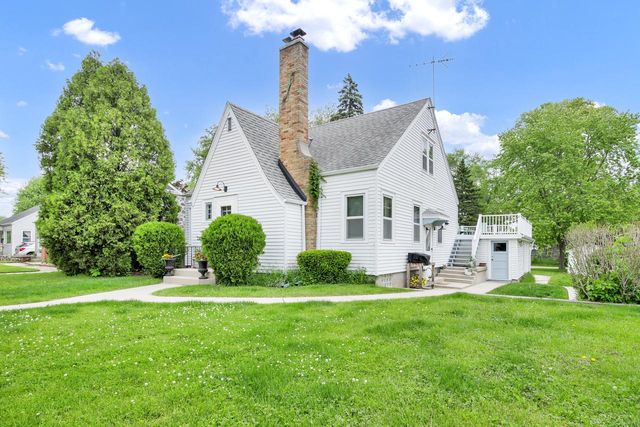 608 N Holden STREET, Port Washington, WI 53074
