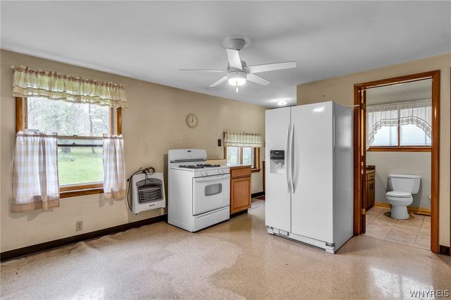994 Ridge Road, Lewiston, NY 14092