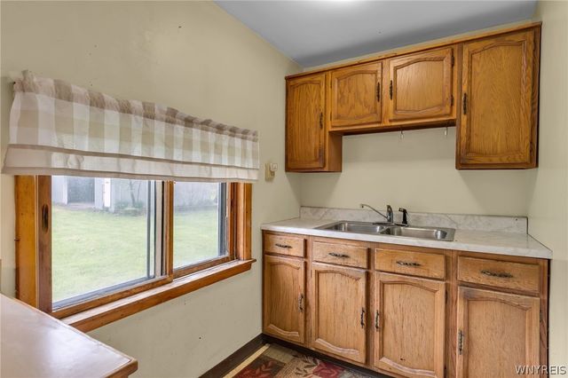 994 Ridge Road, Lewiston, NY 14092