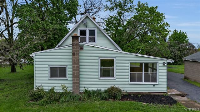 994 Ridge Road, Lewiston, NY 14092