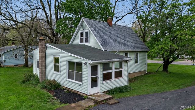 994 Ridge Road, Lewiston, NY 14092