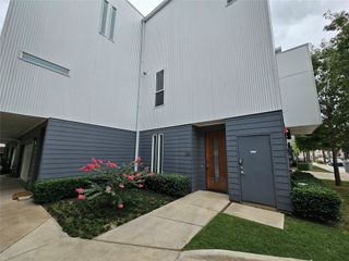3816 San Jacinto Street 301, Dallas, TX 75204