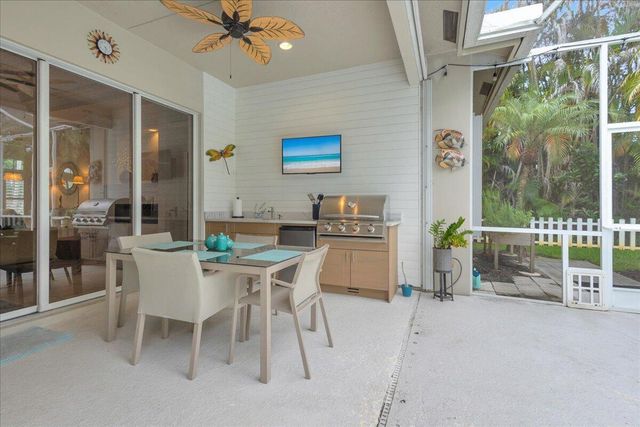 7714 SE Mammoth Drive SE, Hobe Sound, FL 33455