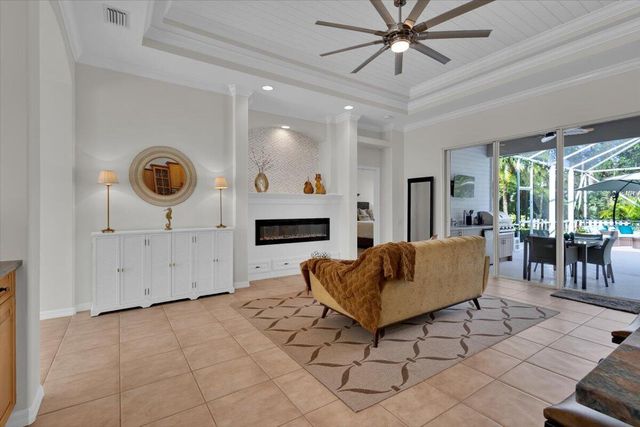 7714 SE Mammoth Drive SE, Hobe Sound, FL 33455