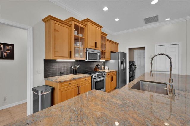 7714 SE Mammoth Drive SE, Hobe Sound, FL 33455