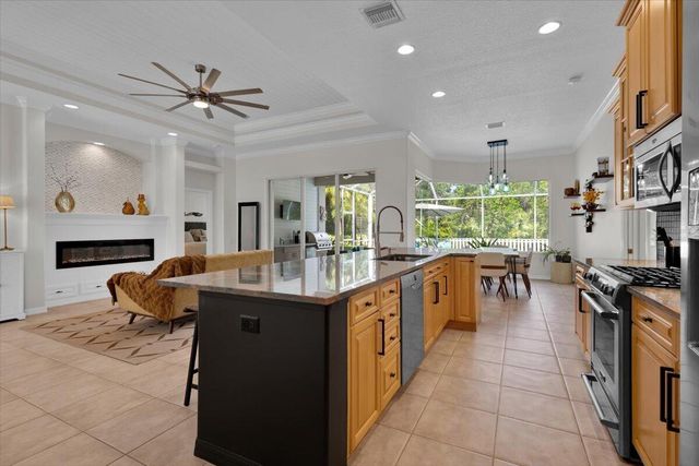 7714 SE Mammoth Drive SE, Hobe Sound, FL 33455